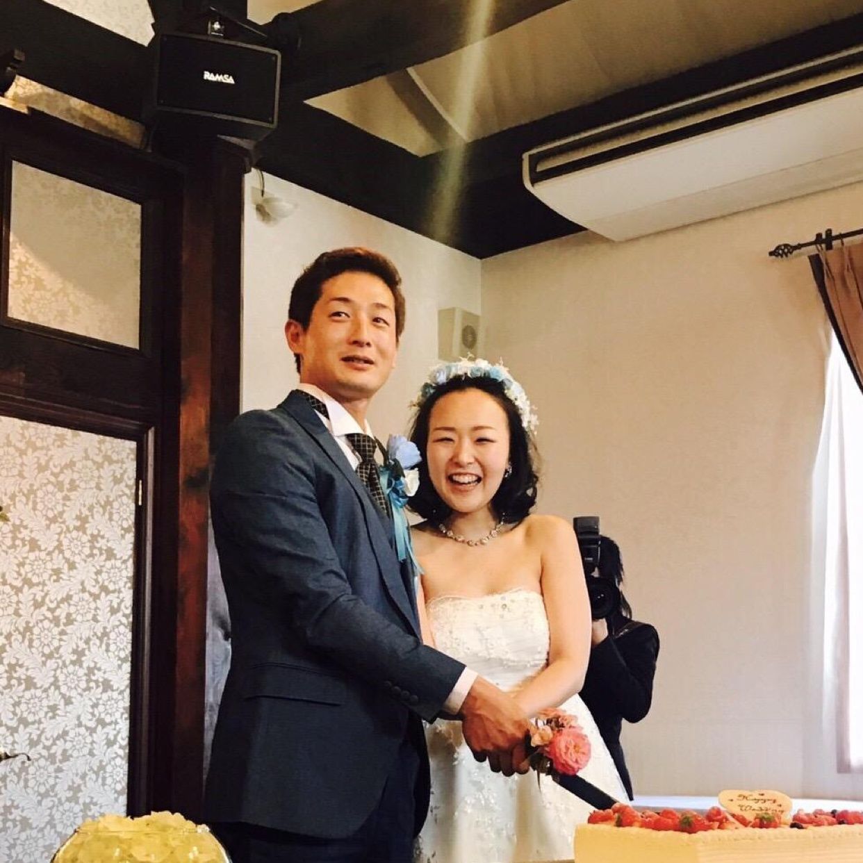 披露宴パーティのカバー写真