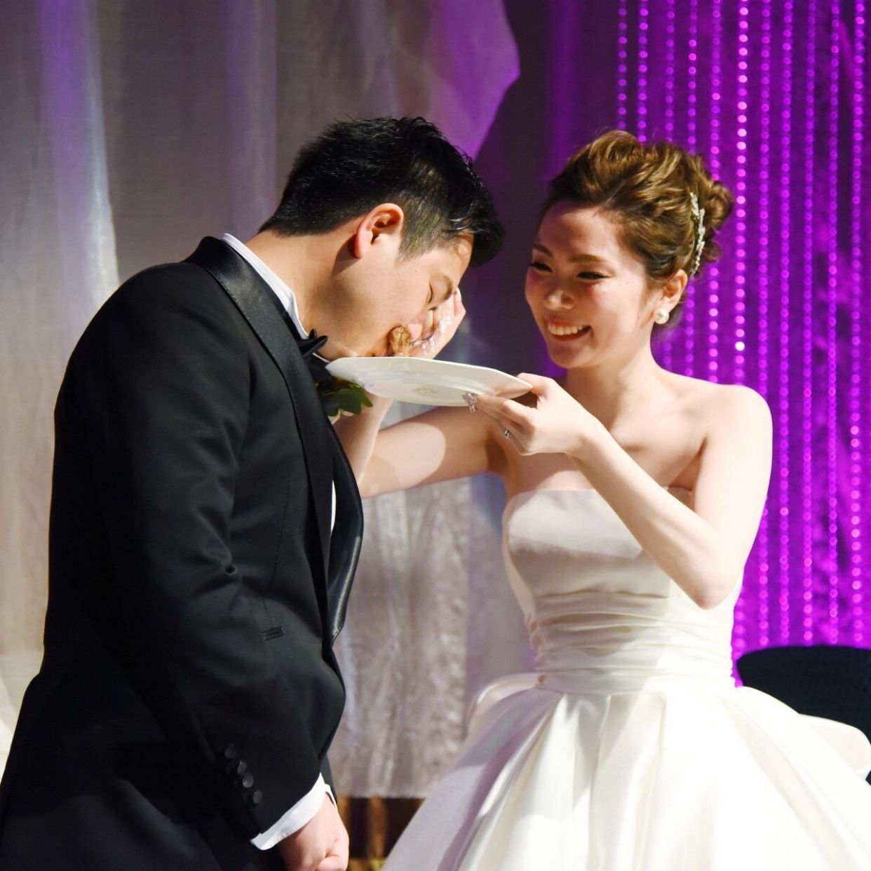 披露宴パーティのカバー写真