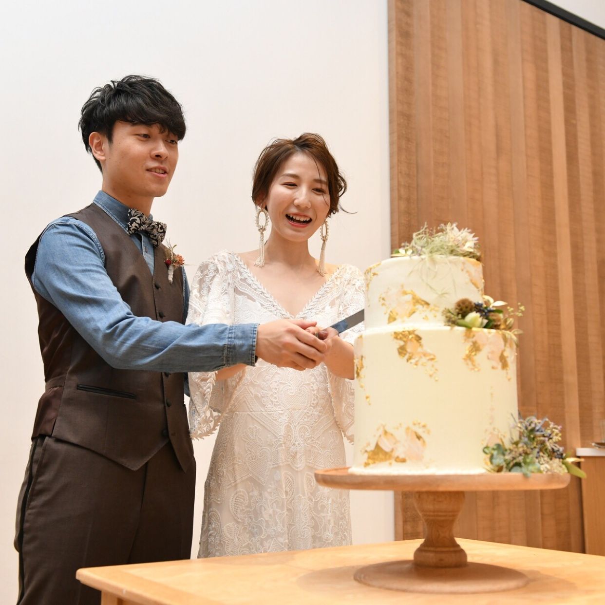 披露宴パーティのカバー写真