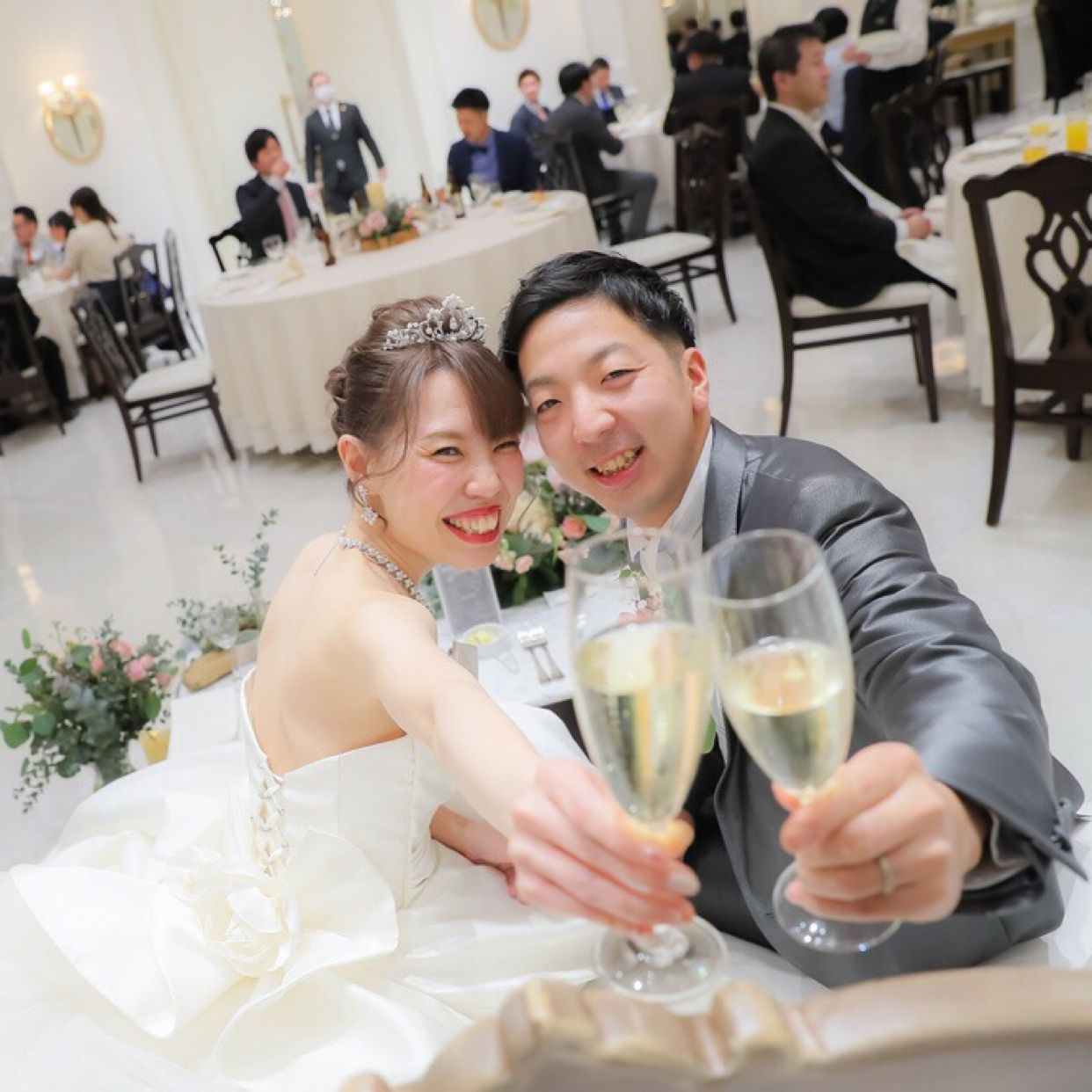 披露宴パーティのカバー写真