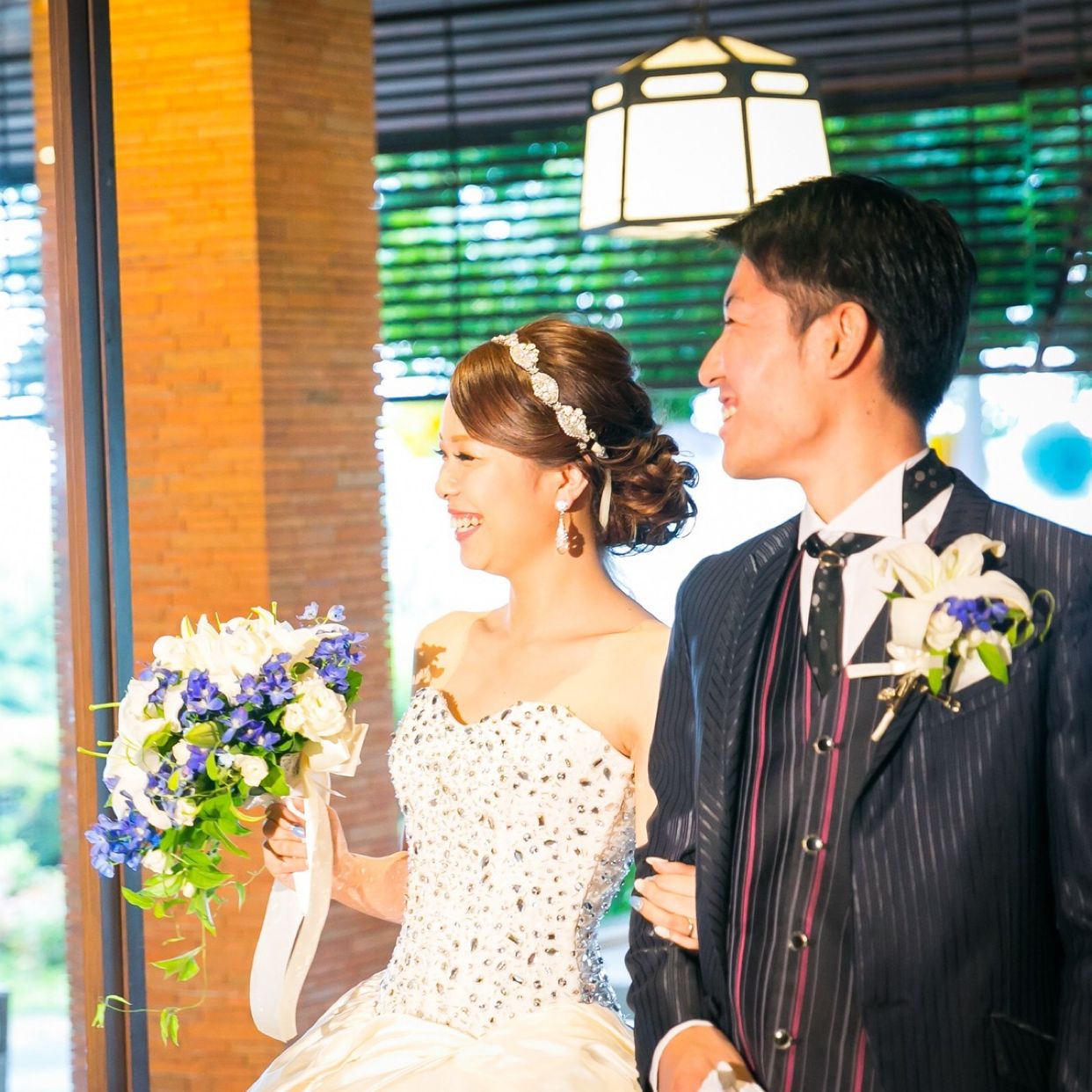 披露宴パーティのカバー写真