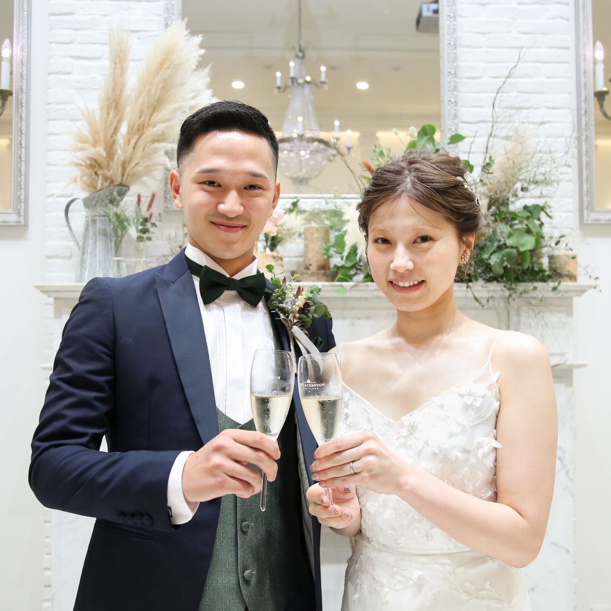 披露宴パーティのカバー写真