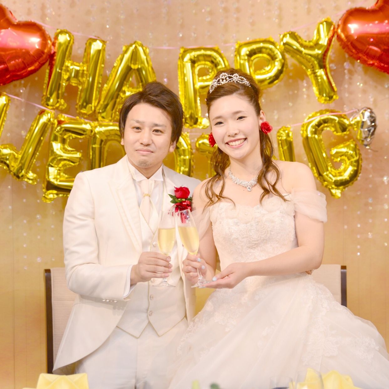 披露宴パーティのカバー写真