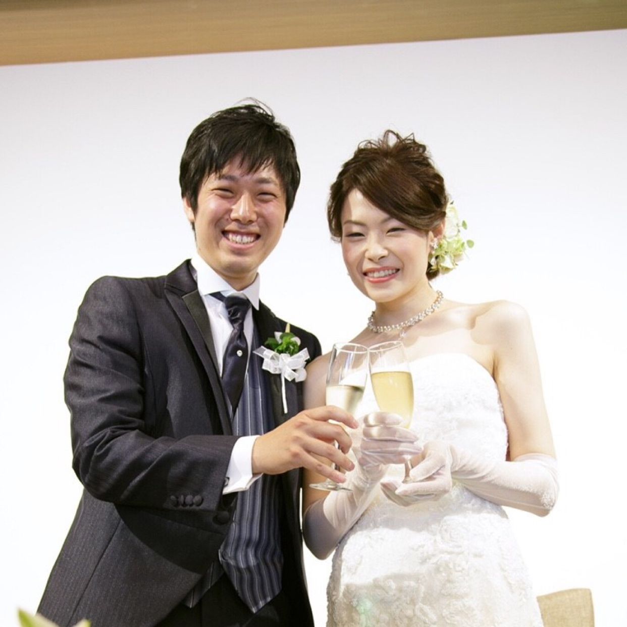 披露宴パーティのカバー写真