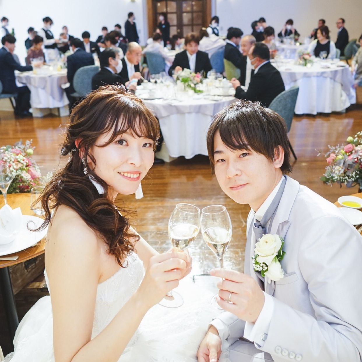 披露宴パーティのカバー写真