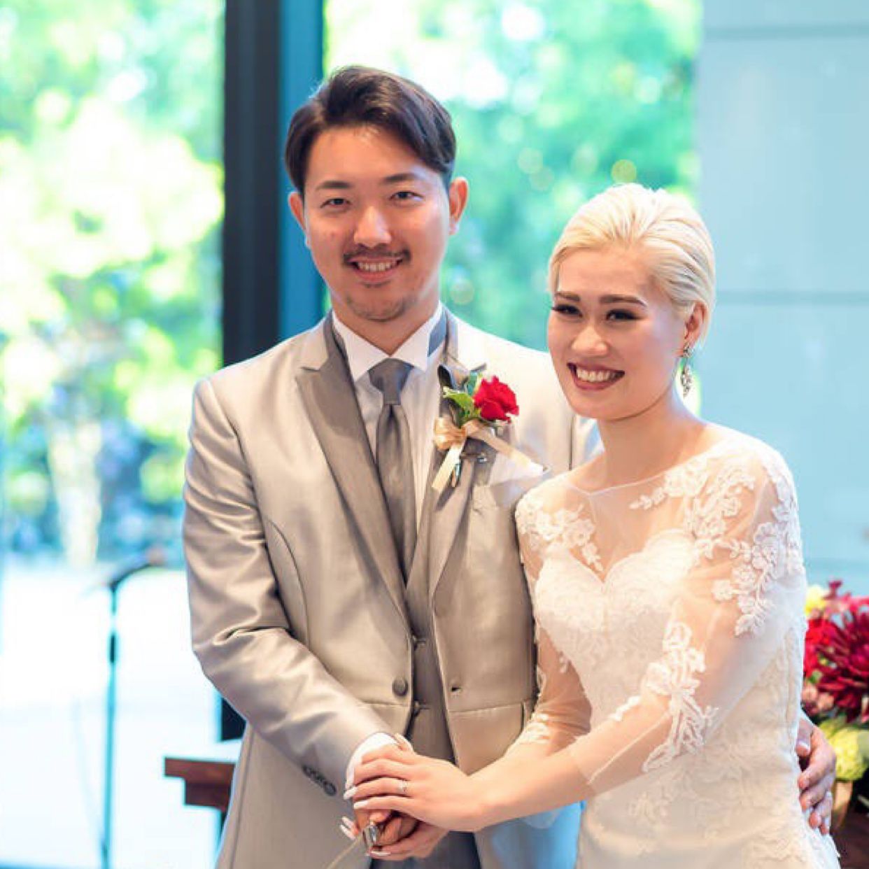 披露宴パーティのカバー写真