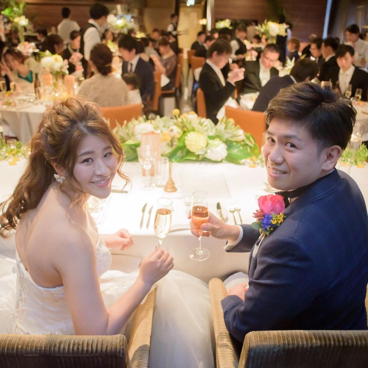 披露宴パーティのカバー写真