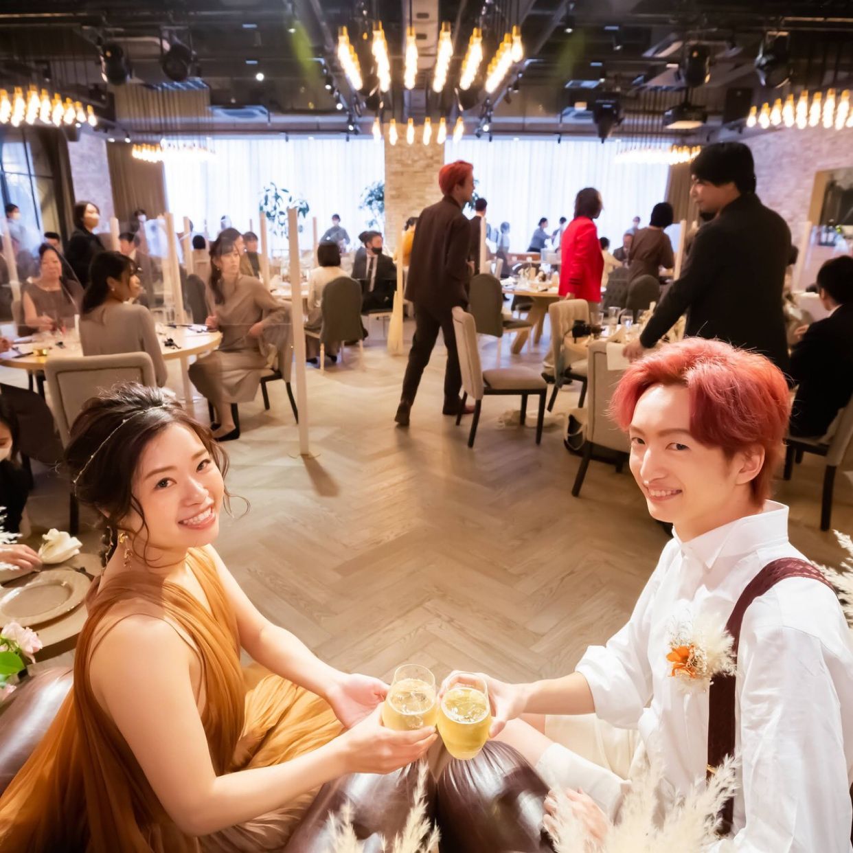 披露宴パーティのカバー写真