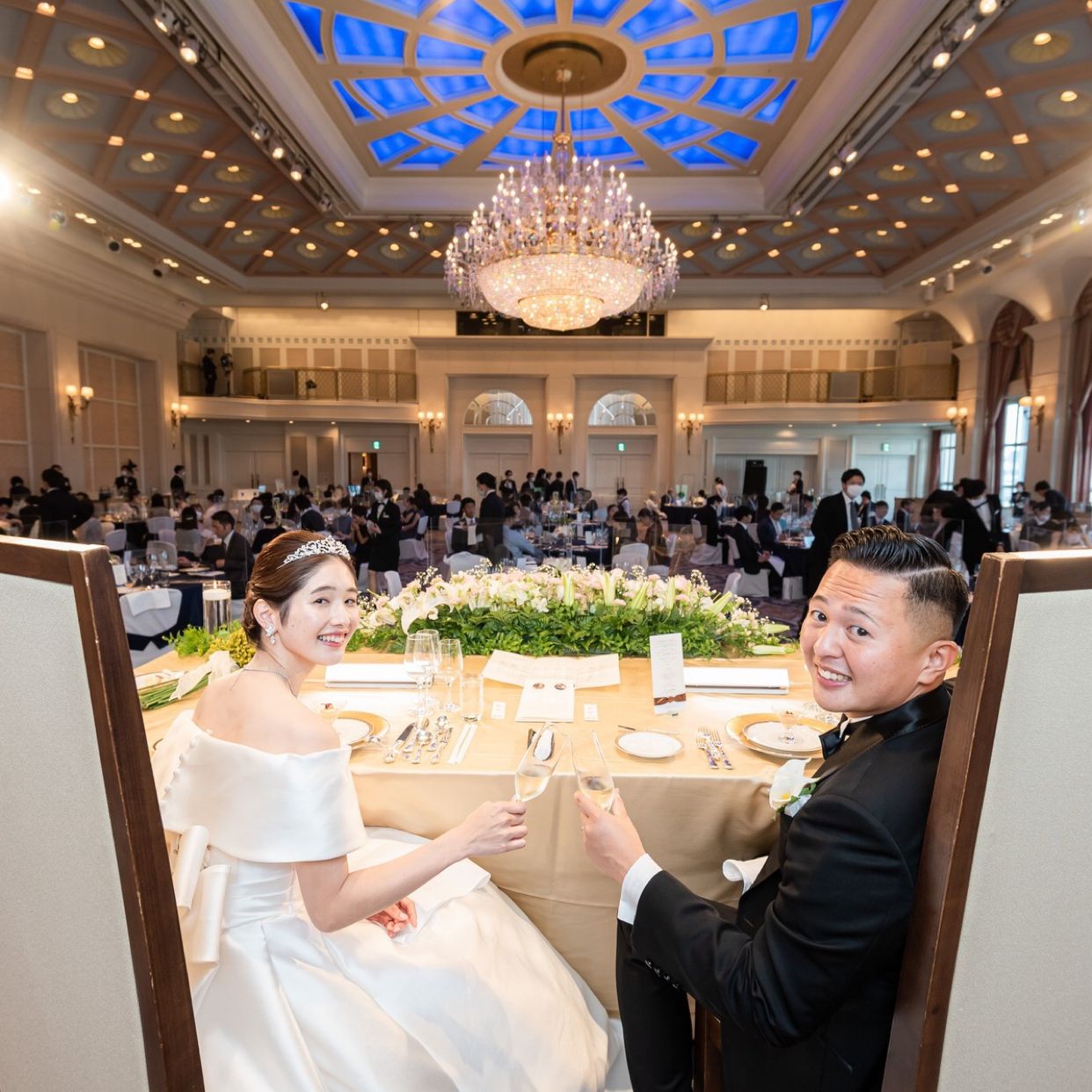 披露宴パーティのカバー写真