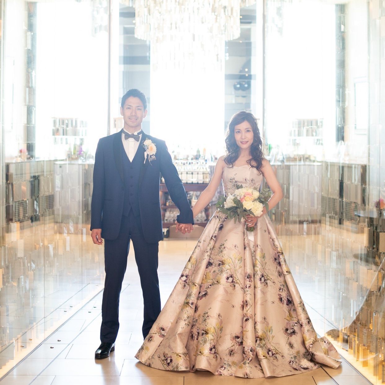 披露宴パーティのカバー写真