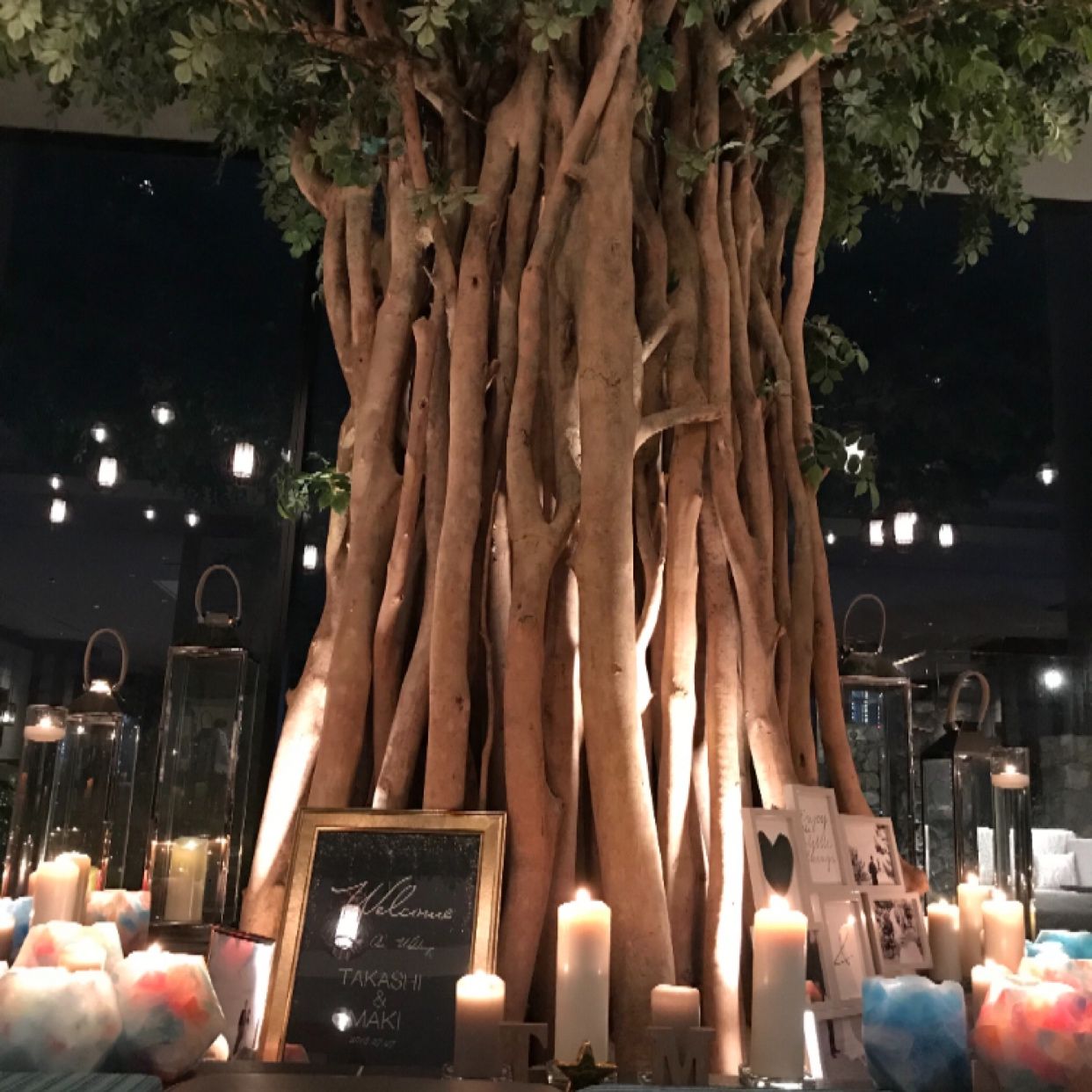 披露宴パーティのカバー写真