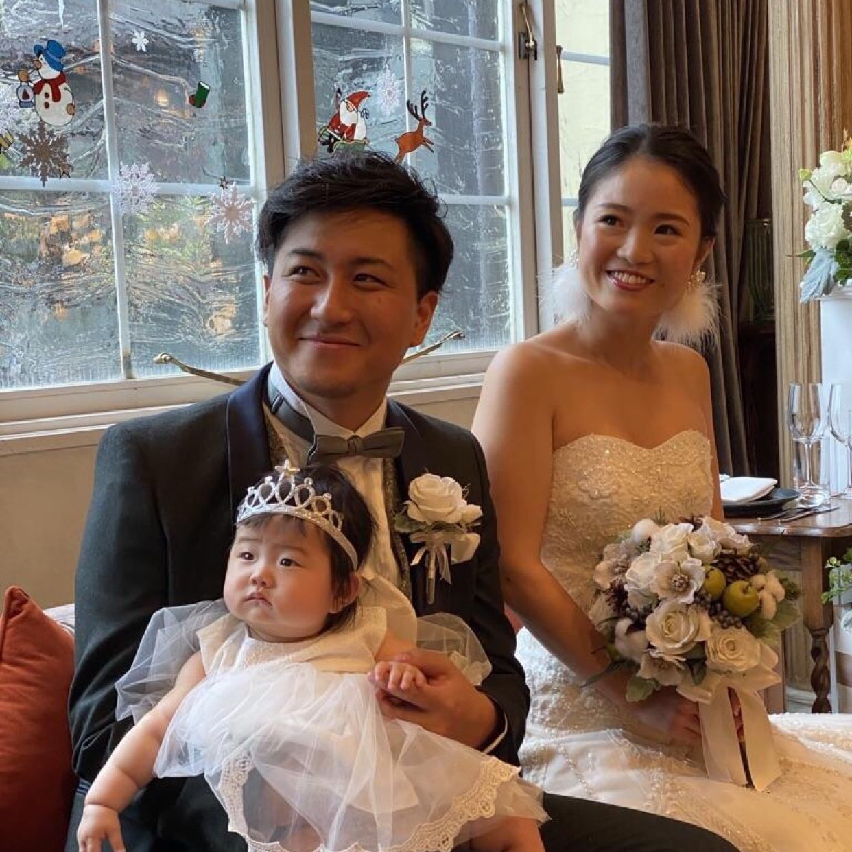 披露宴パーティのカバー写真