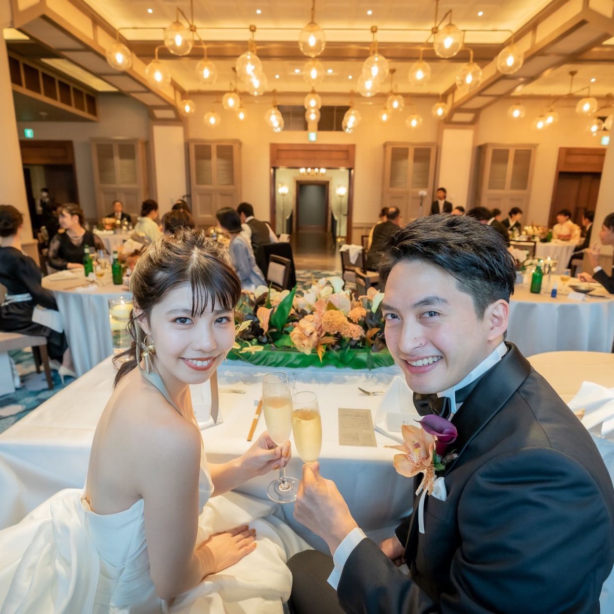 披露宴パーティのカバー写真