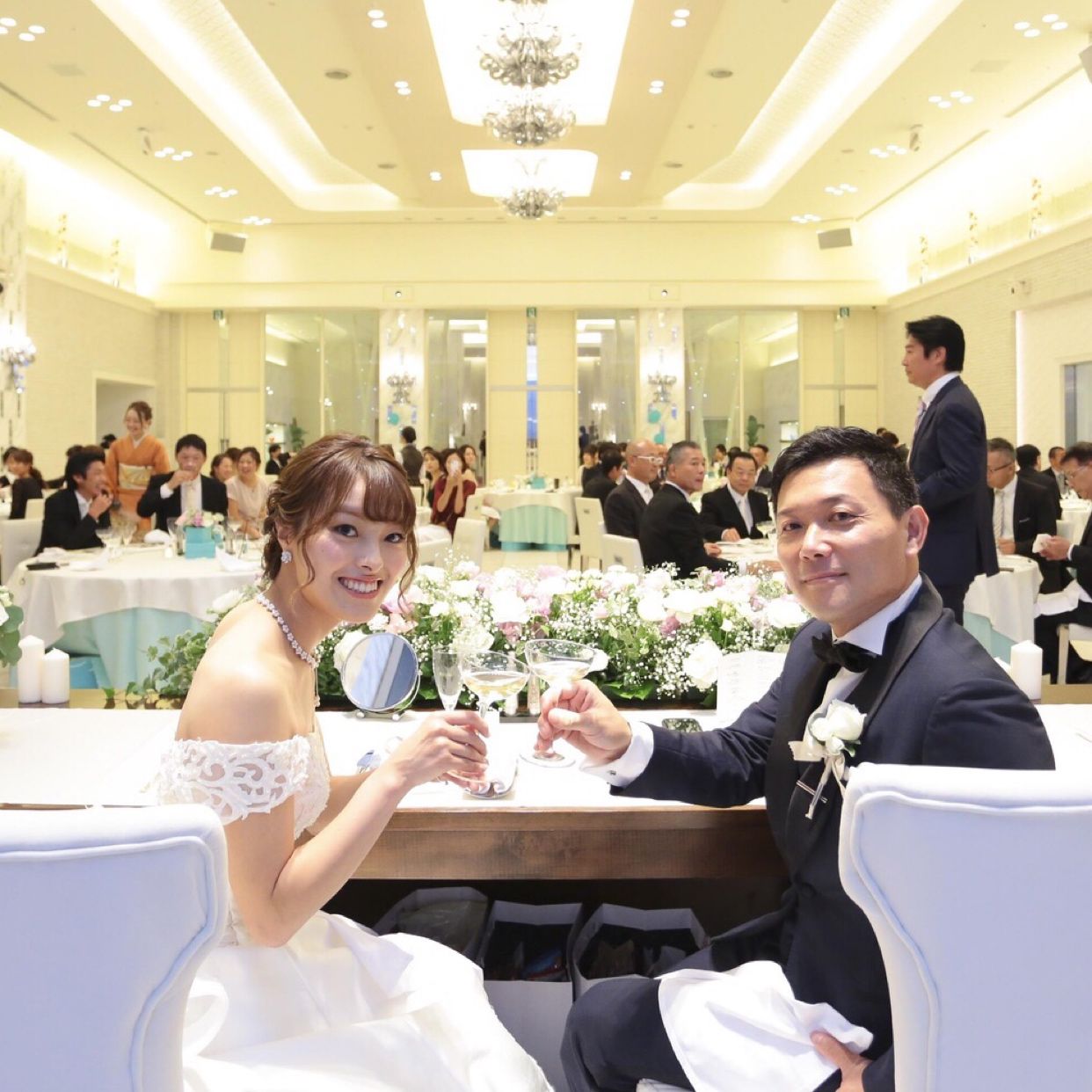 披露宴パーティのカバー写真