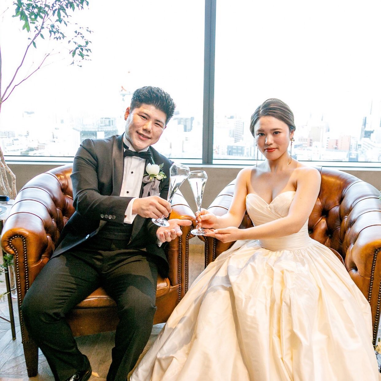 披露宴パーティのカバー写真