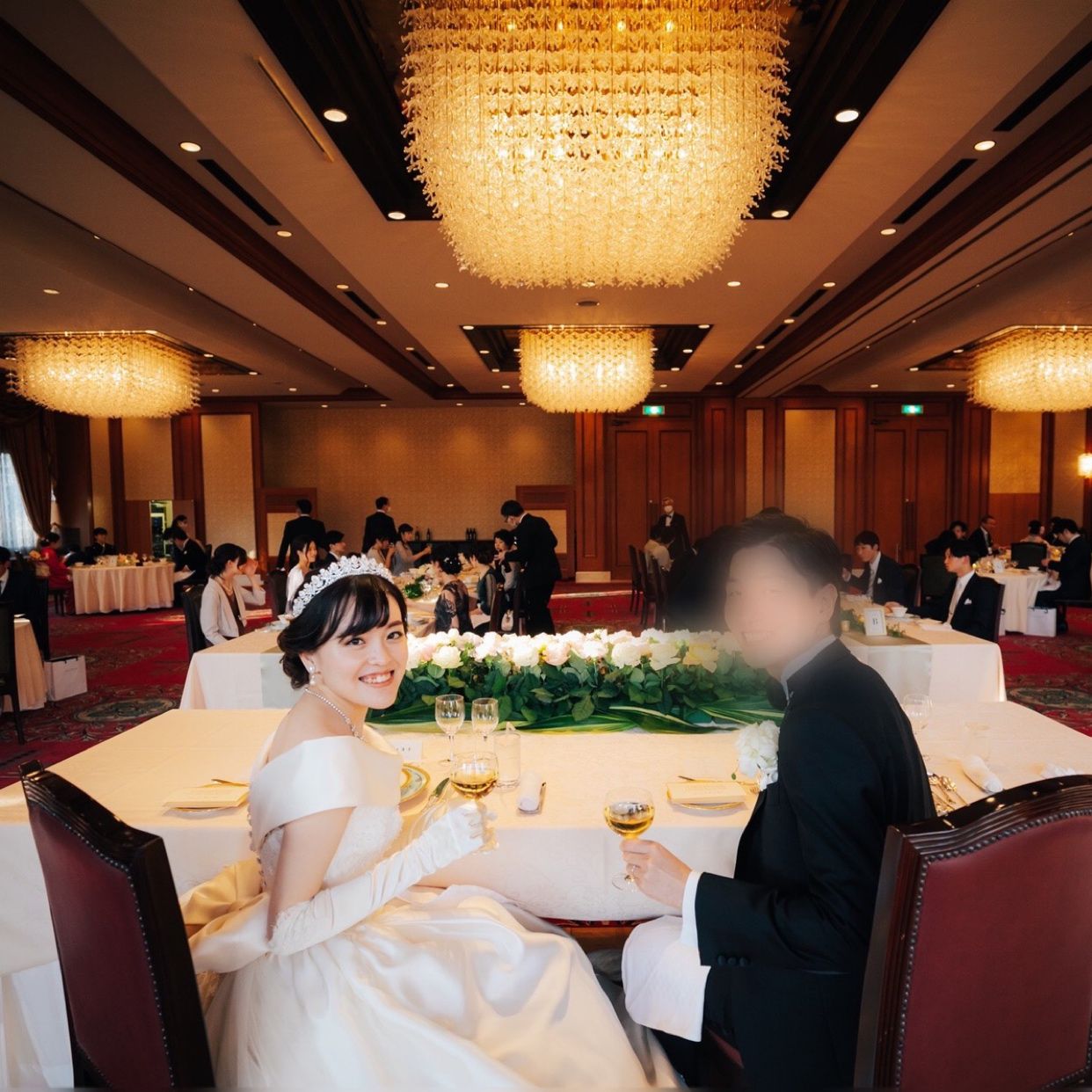 披露宴パーティのカバー写真