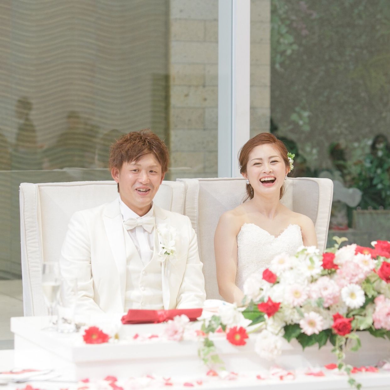 披露宴パーティのカバー写真