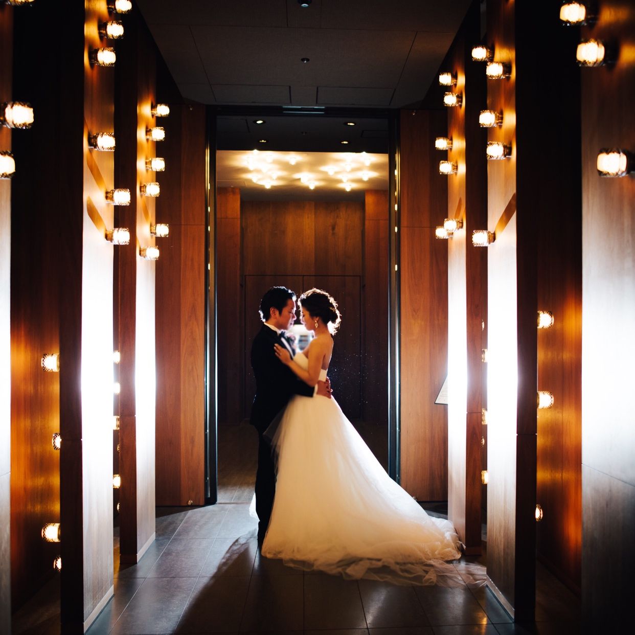 披露宴パーティのカバー写真