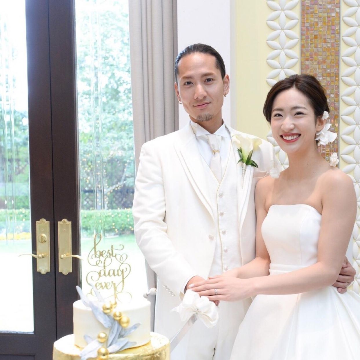 披露宴パーティのカバー写真