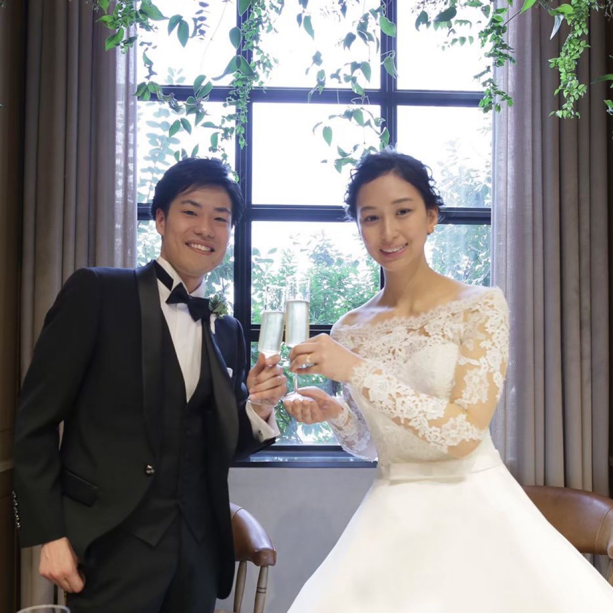 披露宴パーティのカバー写真