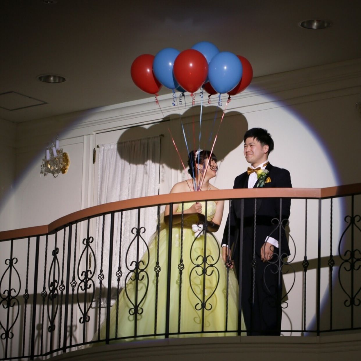 披露宴パーティのカバー写真