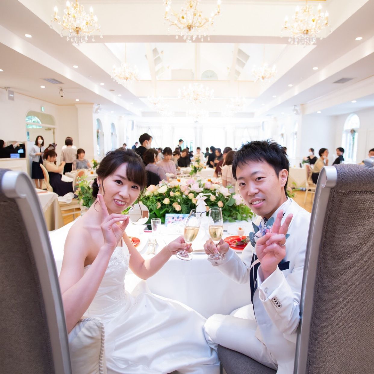 披露宴パーティのカバー写真