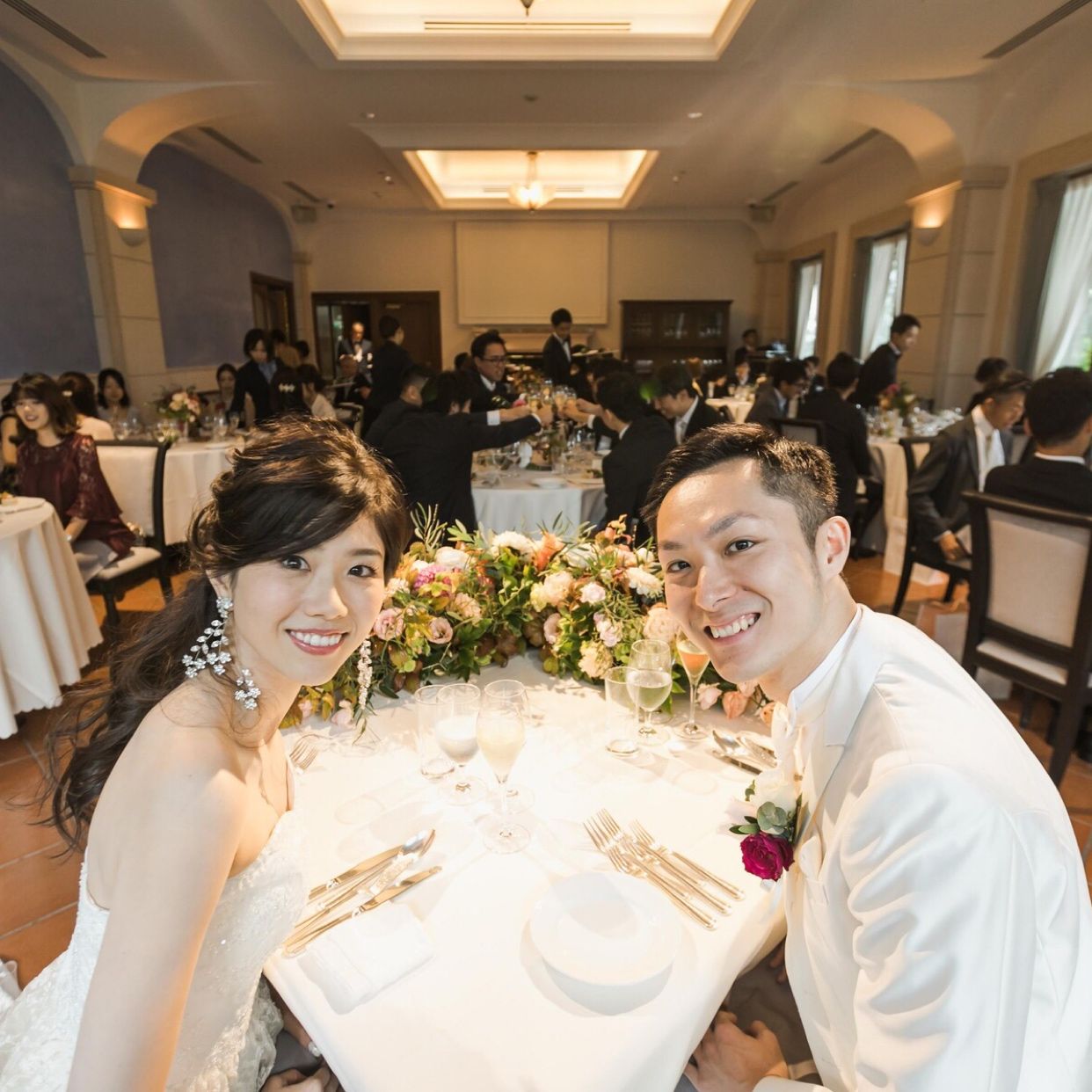 披露宴パーティのカバー写真