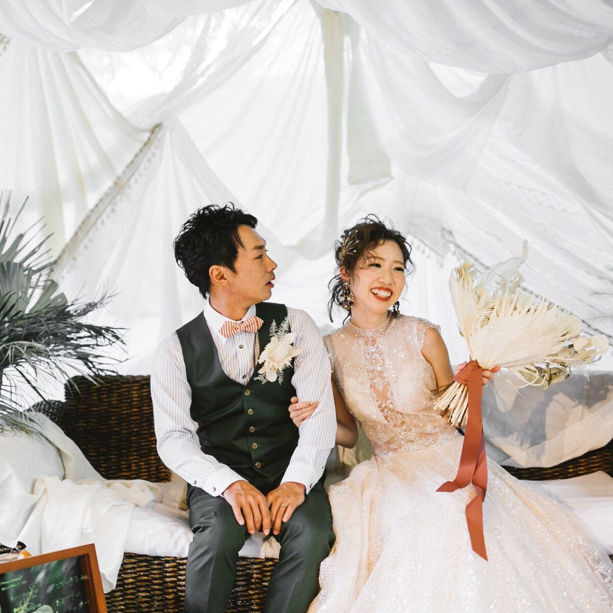 披露宴パーティのカバー写真