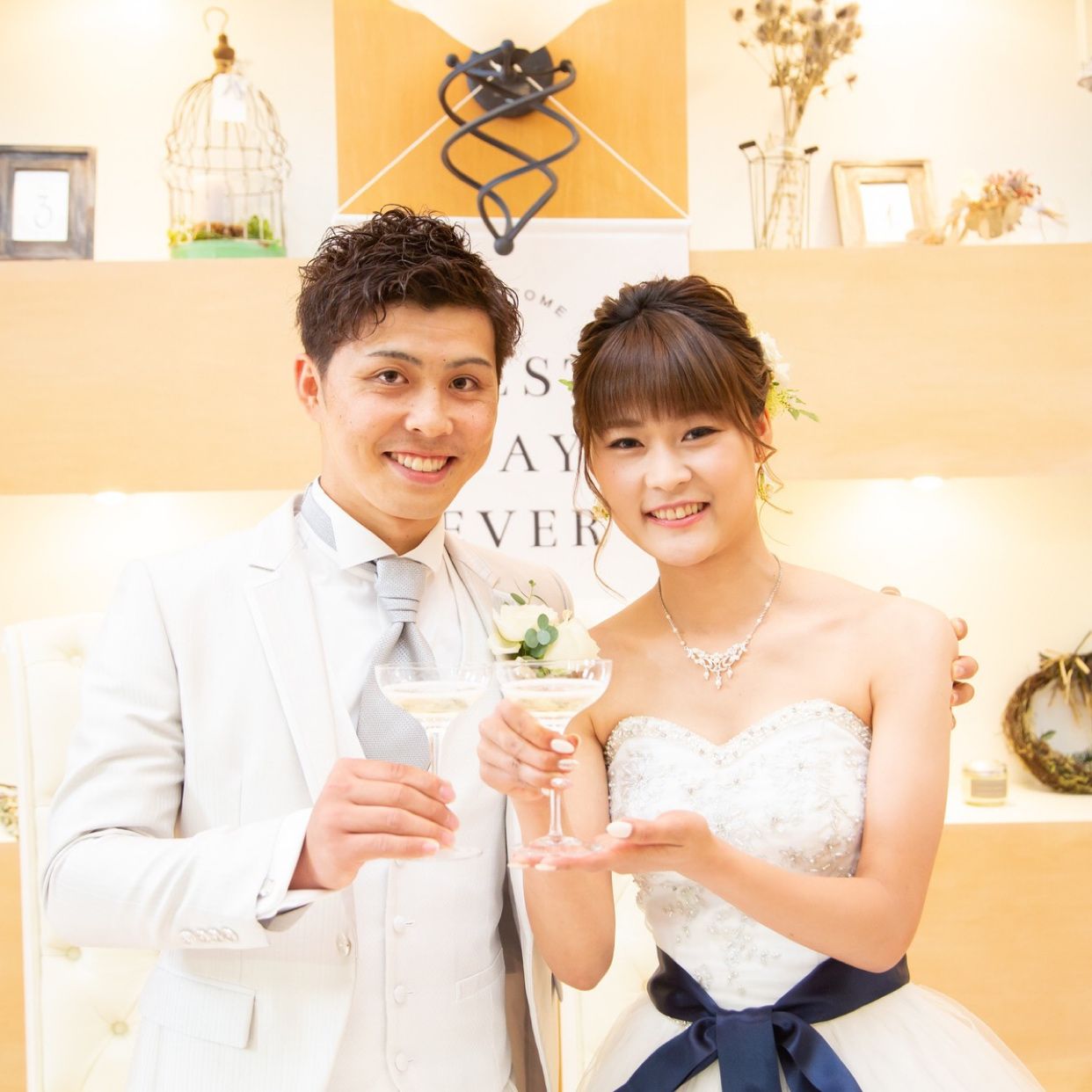 披露宴パーティのカバー写真