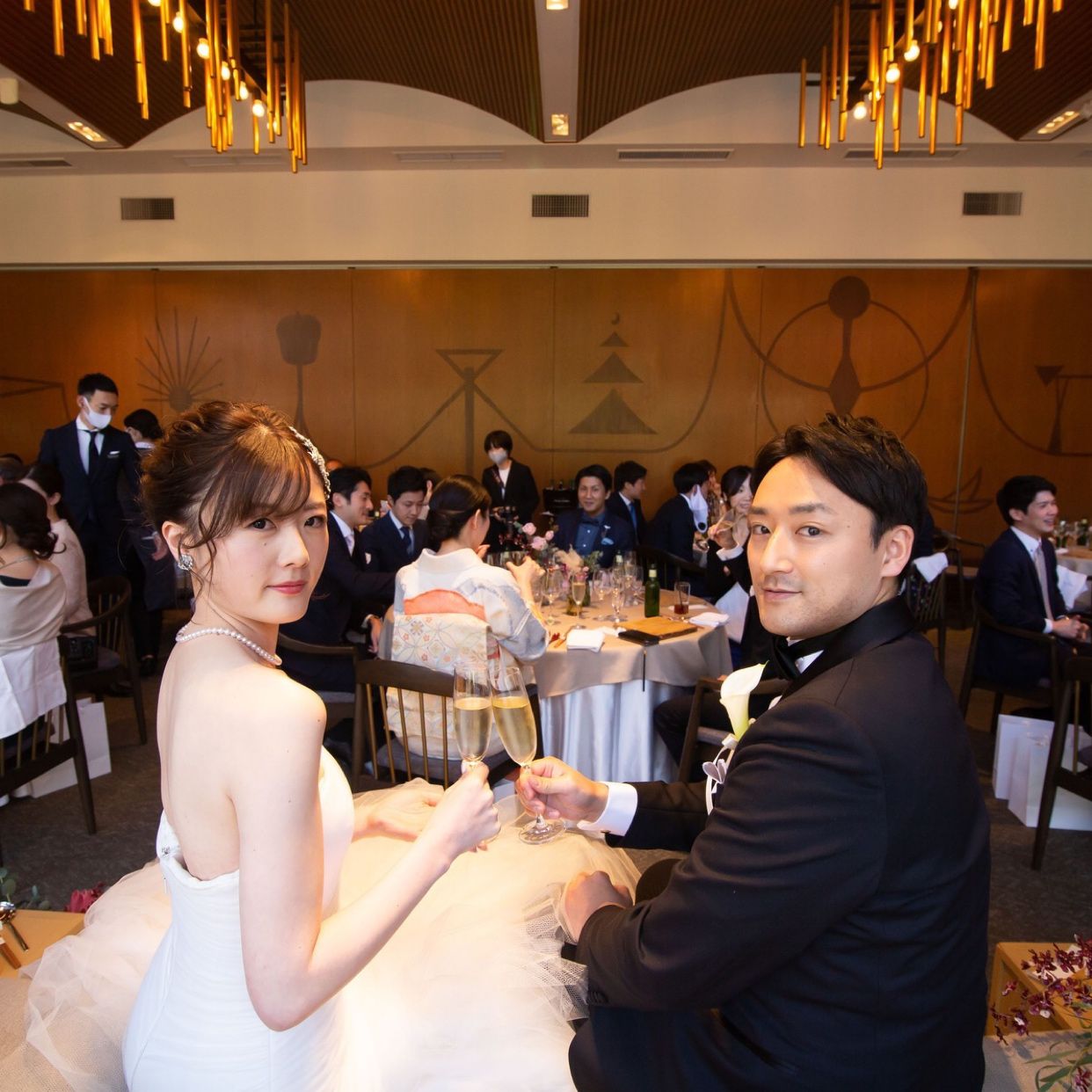 披露宴パーティのカバー写真