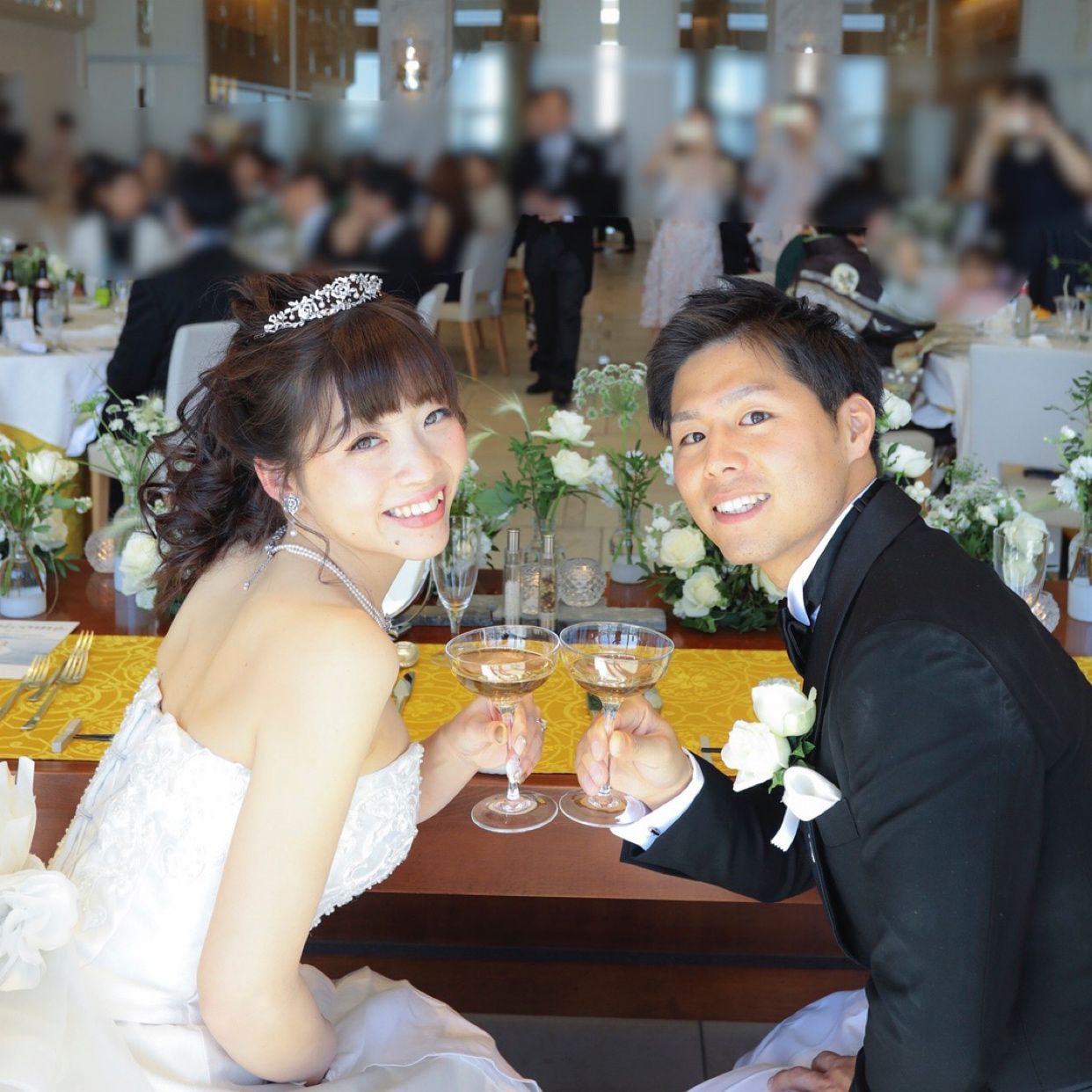 披露宴パーティのカバー写真