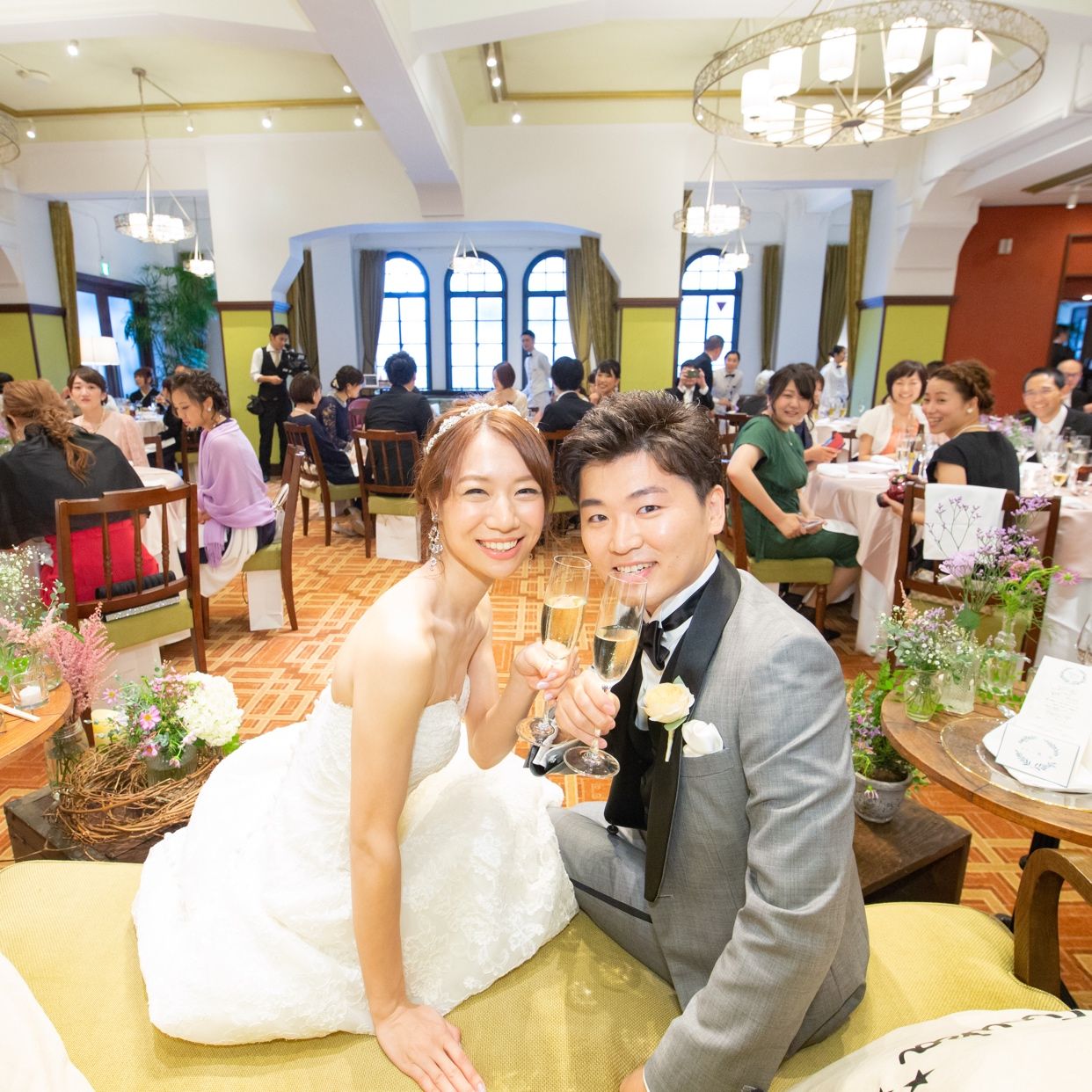 披露宴パーティのカバー写真