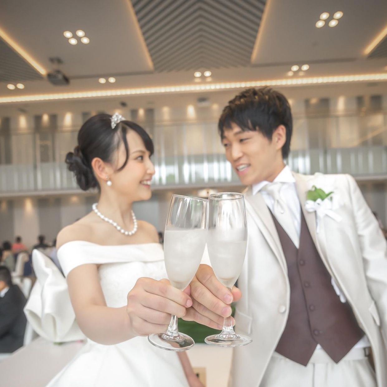 披露宴パーティのカバー写真