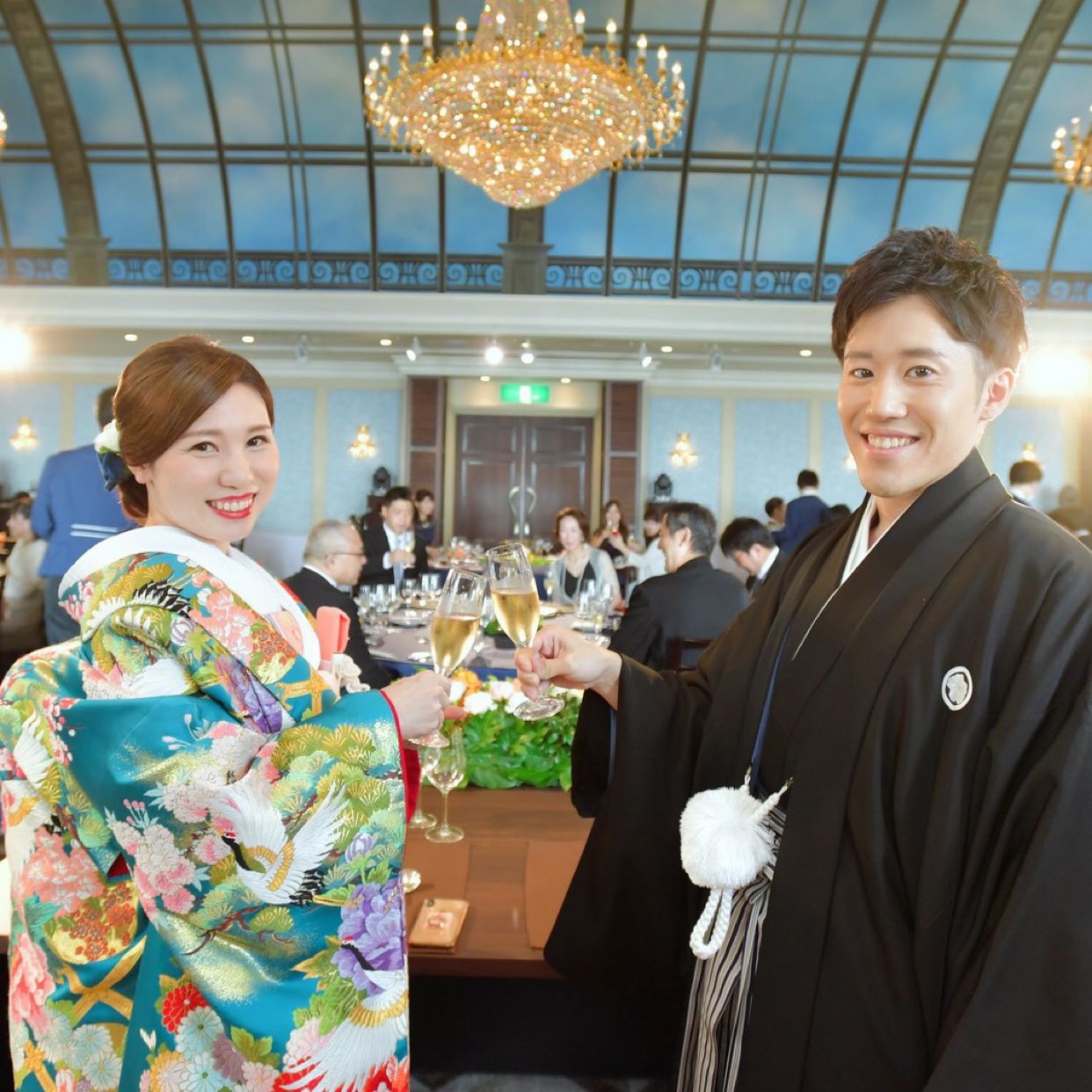 披露宴パーティのカバー写真