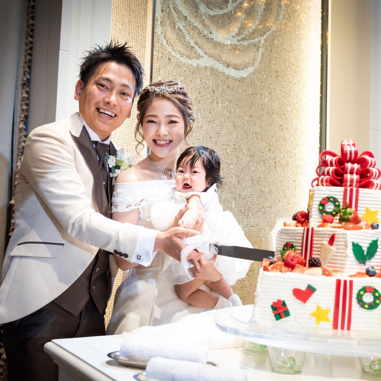 披露宴パーティのカバー写真