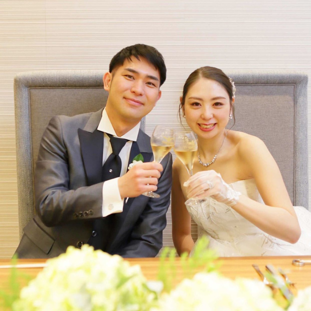 披露宴パーティのカバー写真