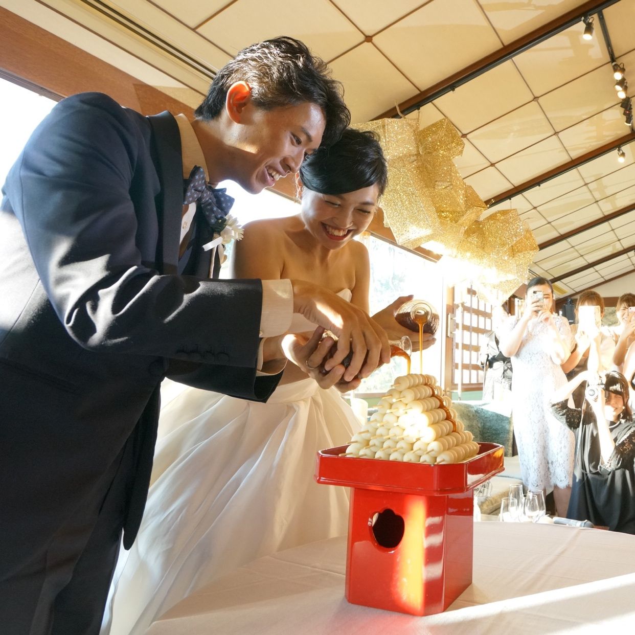 披露宴パーティのカバー写真