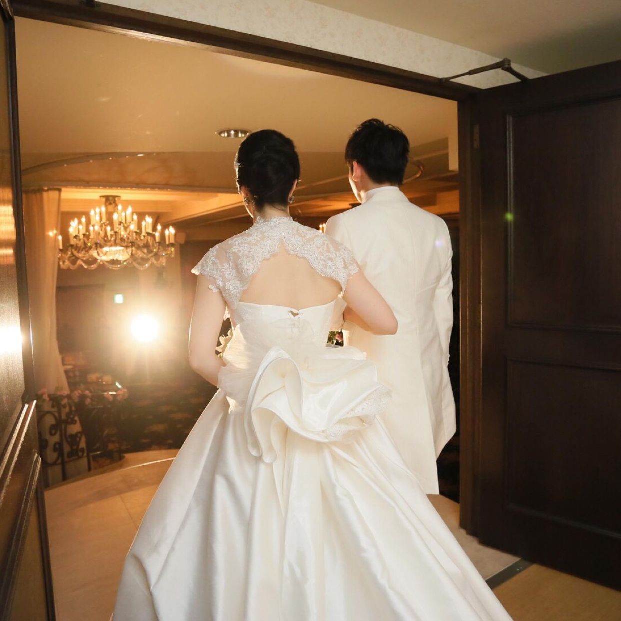 披露宴パーティのカバー写真