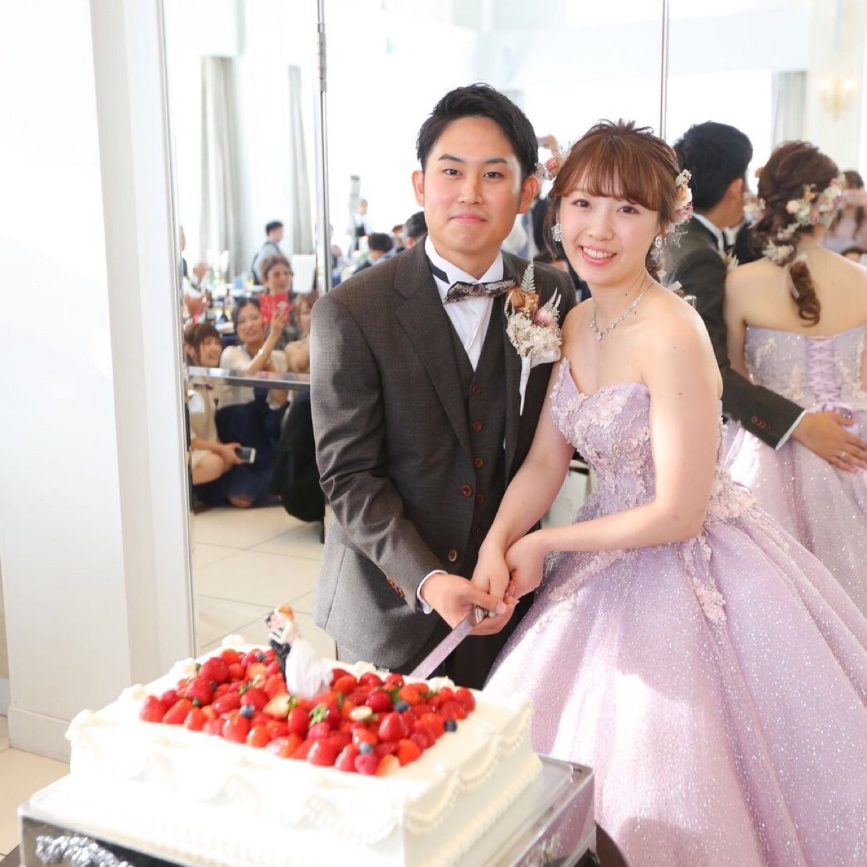 披露宴パーティのカバー写真