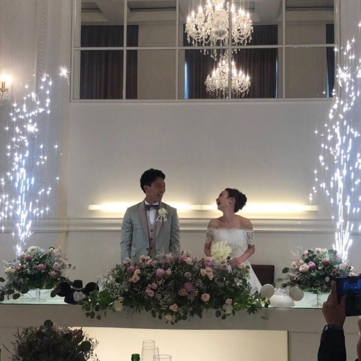 披露宴パーティのカバー写真