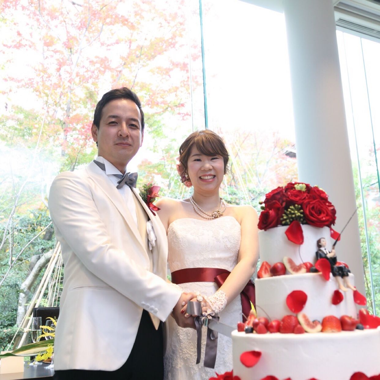 披露宴パーティのカバー写真