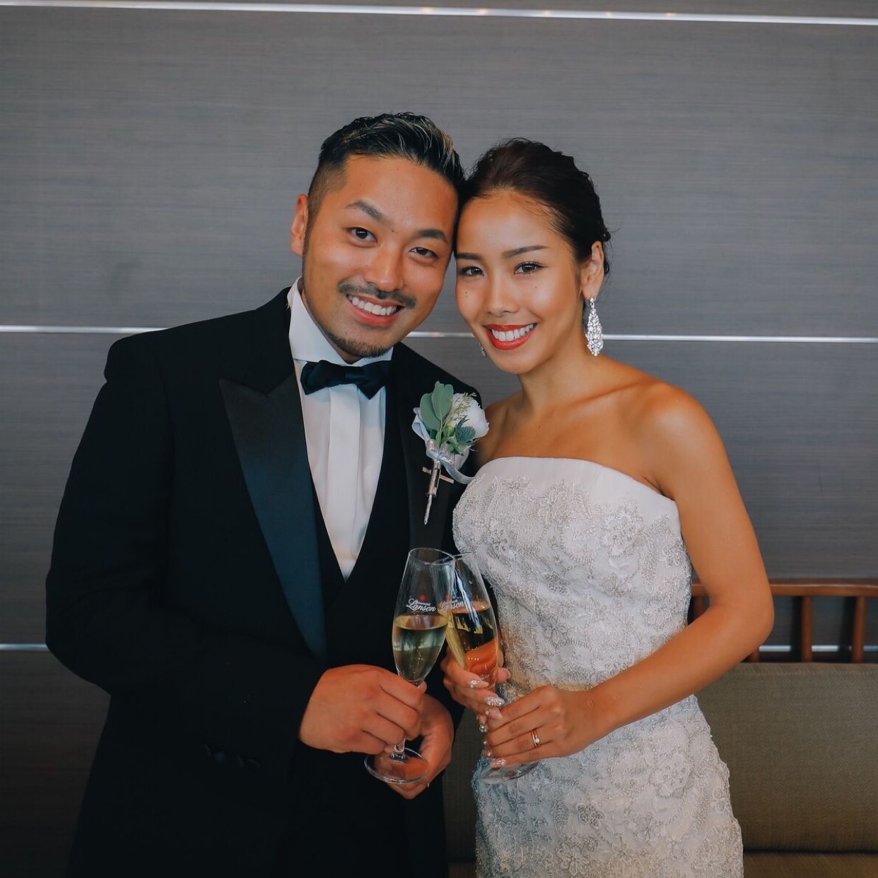 披露宴パーティのカバー写真