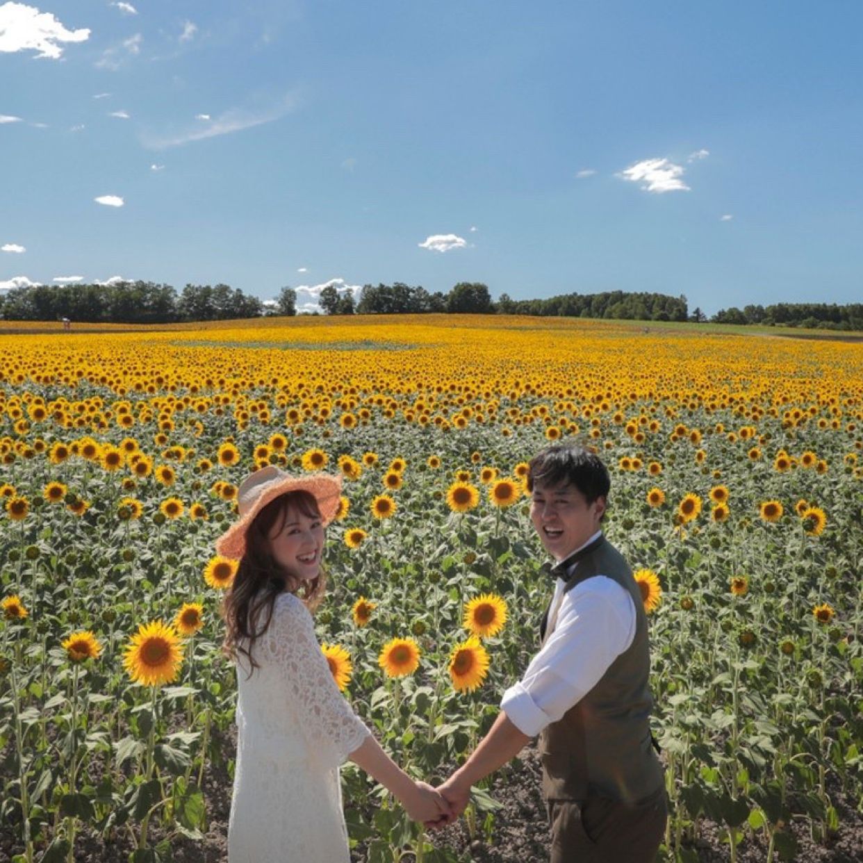 披露宴パーティのカバー写真