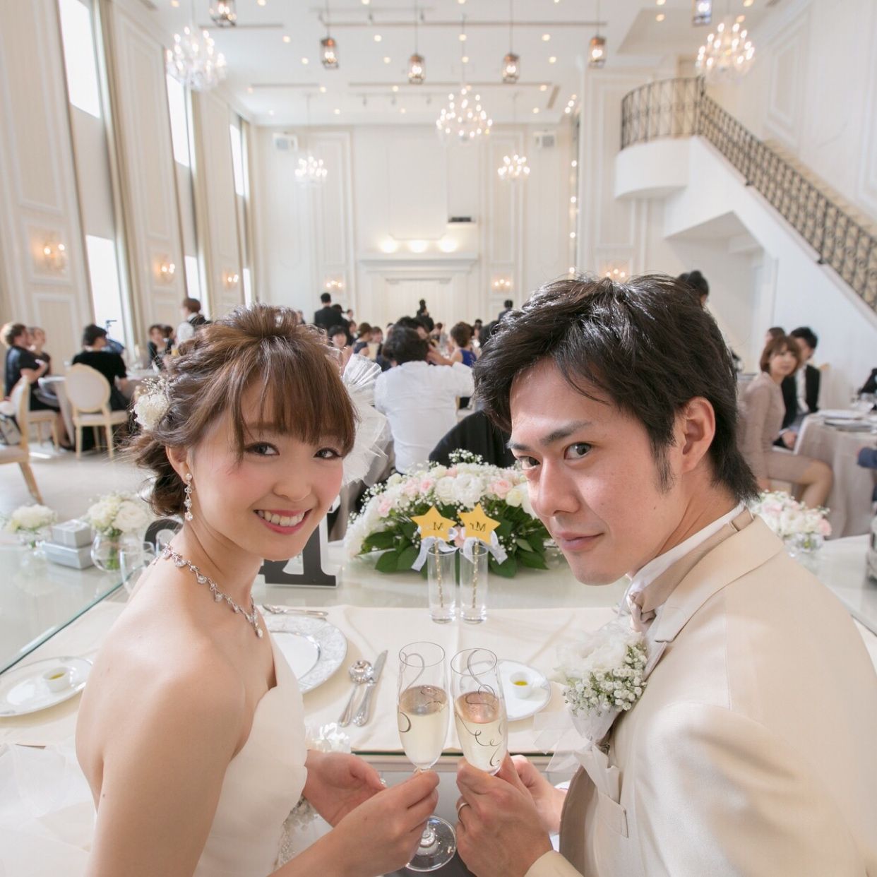 披露宴パーティのカバー写真