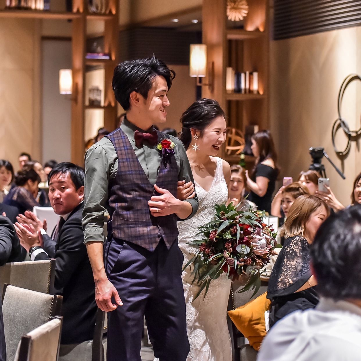 披露宴パーティのカバー写真