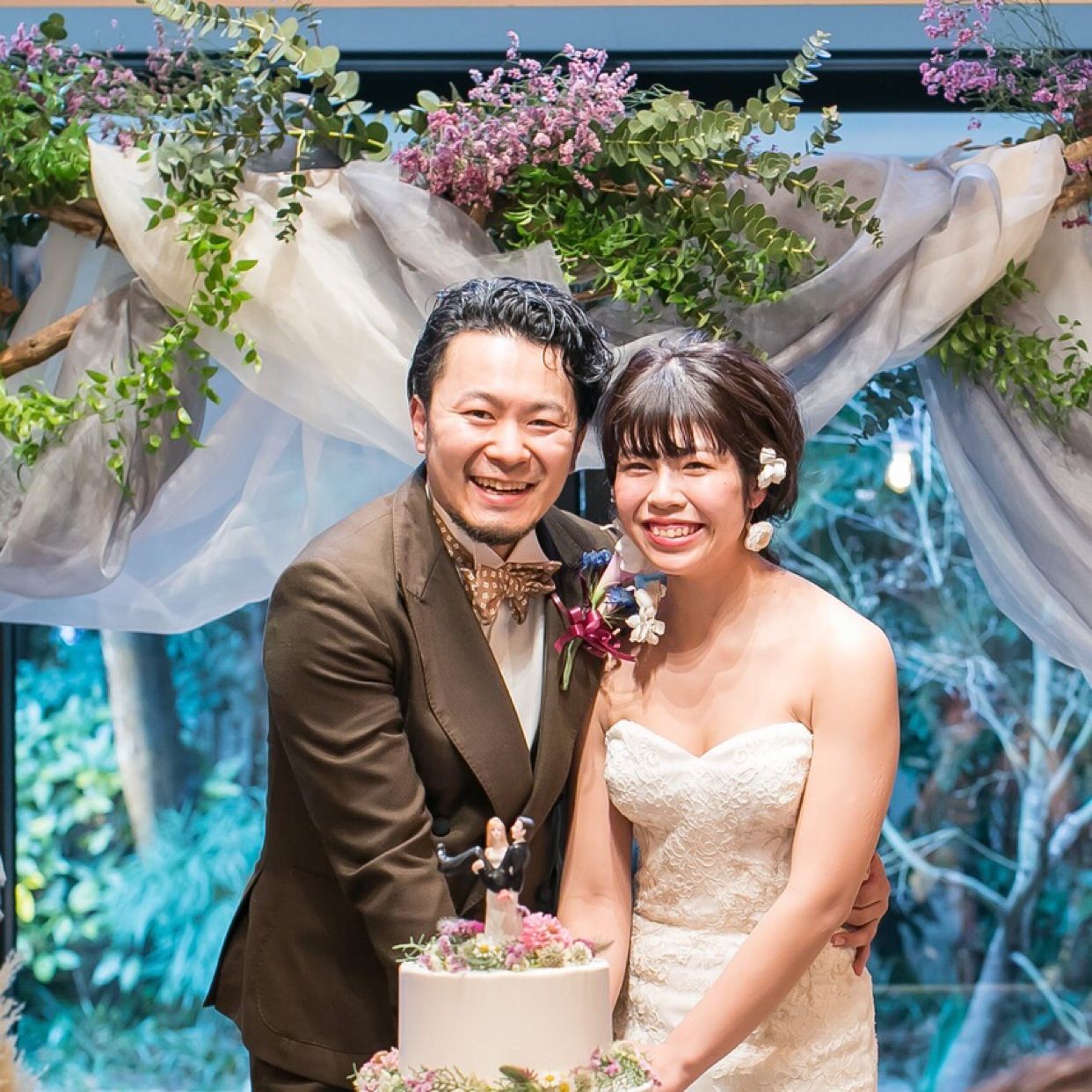 披露宴パーティのカバー写真