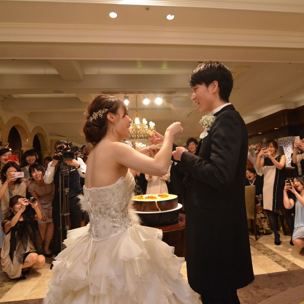 披露宴パーティのカバー写真