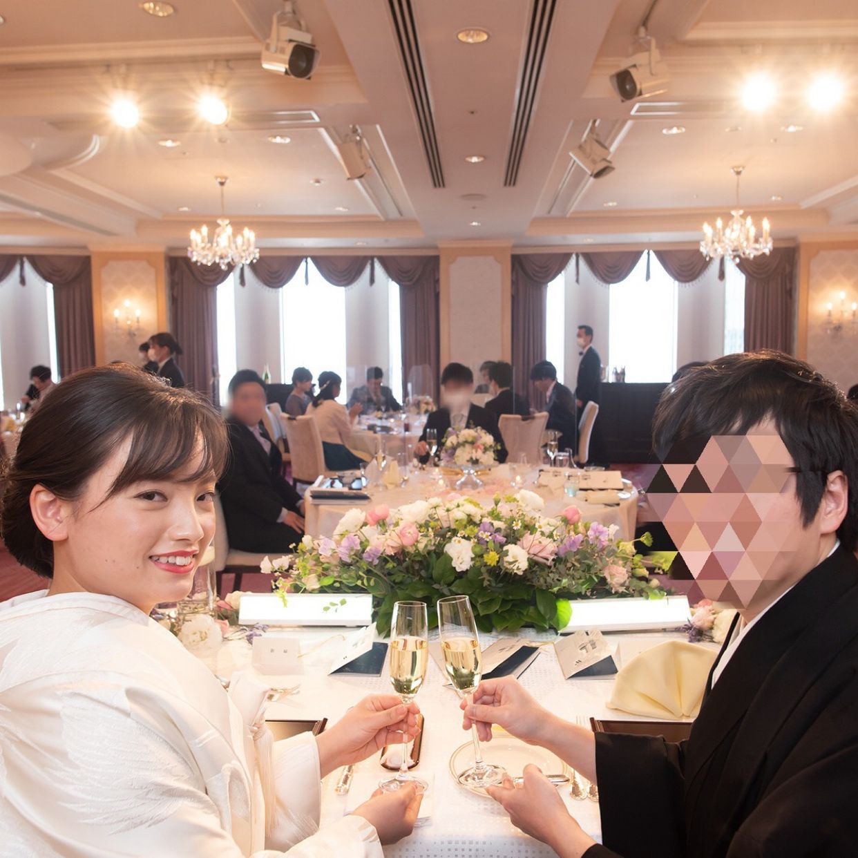 披露宴パーティのカバー写真