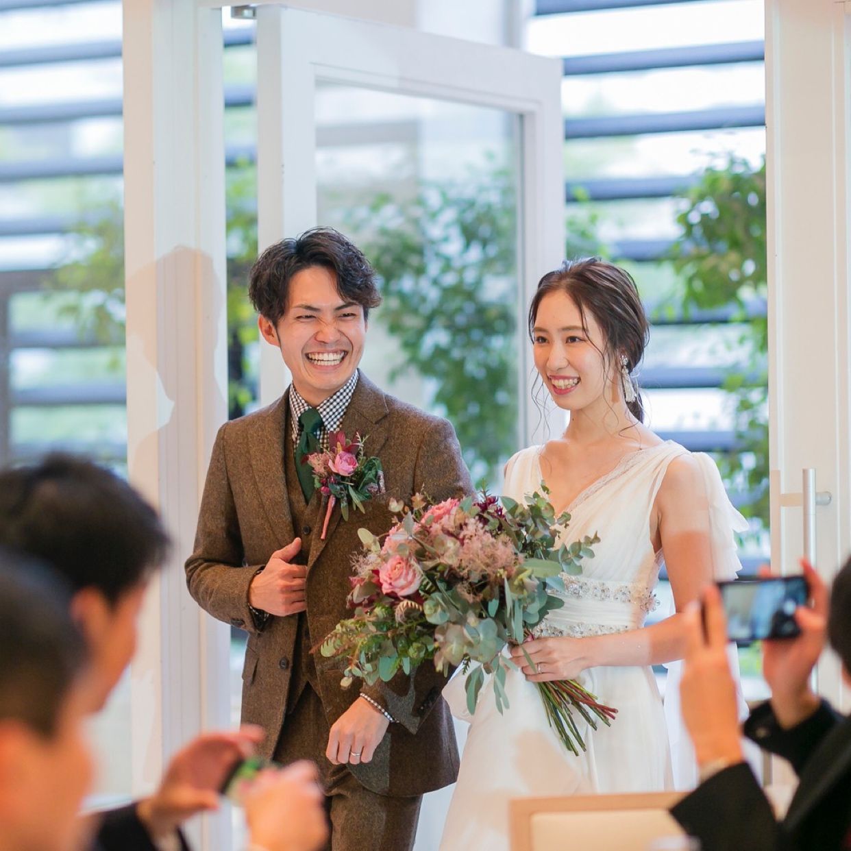 披露宴パーティのカバー写真