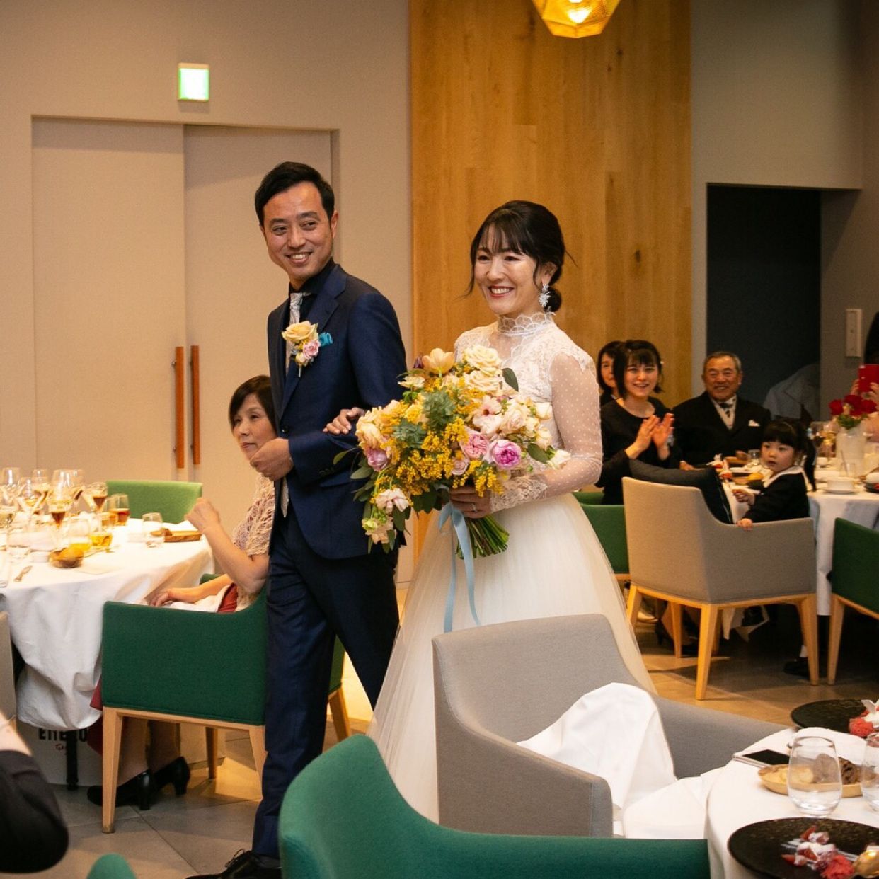 披露宴パーティのカバー写真